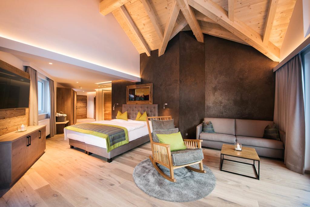 Premium Activehotel Bergkoenig Neustift im Stubaital Exterior photo